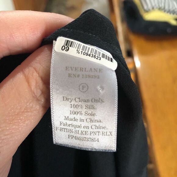 Everlane The Clean Silk Relaxed Button Down Shirt Black - 4 - Picture 14 of 14
